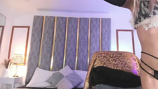 queen satin online show from October 16, 9:23 am