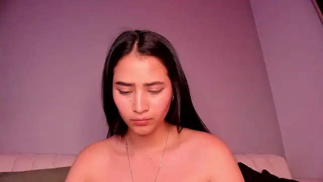 lara madisson online show from May 10, 6:04 am
