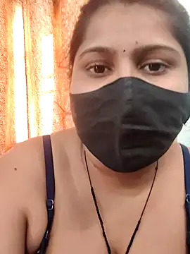 Snapshot of Hotty-simran chatting on October 10, 9:03 am Hotty-simran online show from October 10, 9:03 am