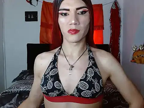 Snapshot of luna_grans_777 chatting on October 6, 8:02 pm luna grans 777 online show from October 6, 8:02 pm