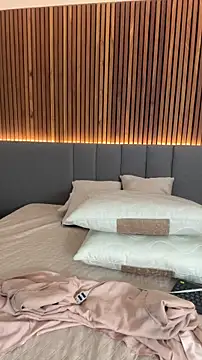 EmiilyAdams  online show from March 18, 10:04 pm