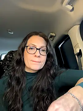 BeautifulMesss online show from November 15, 6:42 pm