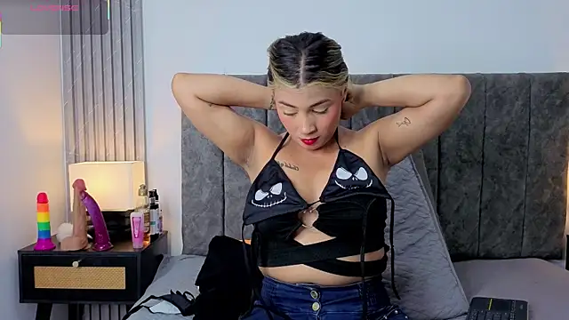 Ema Stone65 online show from January 16, 11:45 pm