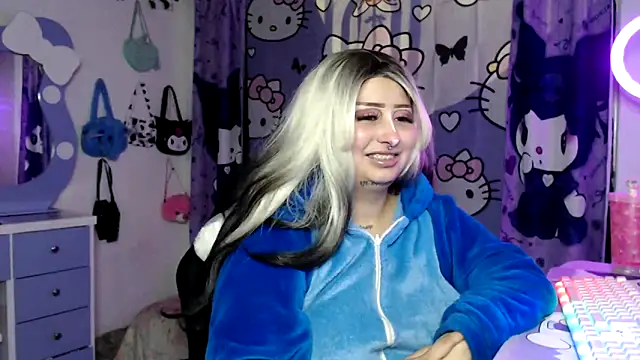 lussyevans24 online show from November 18, 7:31 am