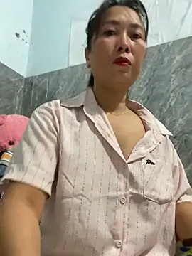 Linaannn online show from December 17, 12:16 am