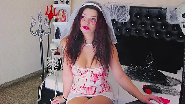 Allisonn223 online show from October 31, 1:37 pm