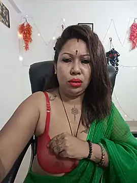 YOUR LOVELY-40 online show from July 8, 4:42 pm