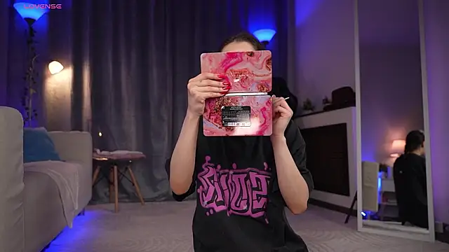 Amely Young online show from March 15, 3:30 am