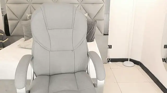 celestica rose online show from April 10, 10:49 pm