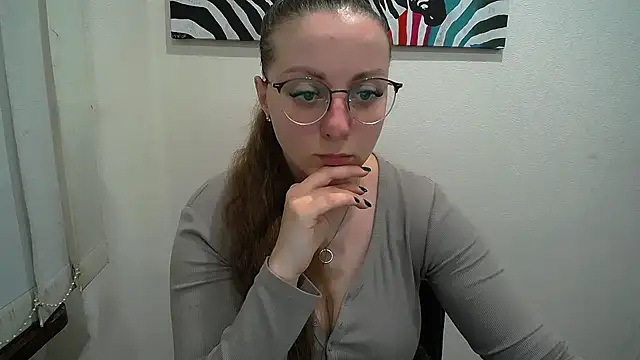  Annabelle Lee online show from December 4, 10:50 am