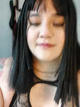 ItsNaiixa online show from October 3, 10:04 pm