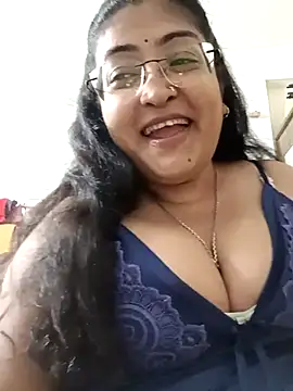 Snapshot of LAVERNIYA_ chatting on September 14, 7:34 pm LAVERNIYA  online show from September 14, 7:34 pm