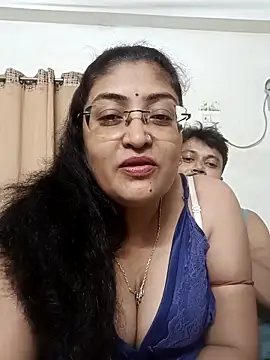 Snapshot of LAVERNIYA_ chatting on September 19, 7:13 pm LAVERNIYA  online show from September 19, 7:13 pm