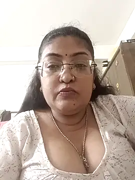 Snapshot of LAVERNIYA_ chatting on September 9, 12:49 pm LAVERNIYA  online show from September 9, 12:49 pm