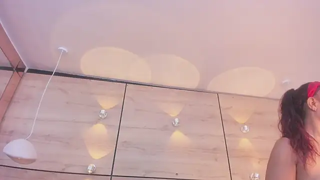 martina touss online show from February 19, 1:21 pm