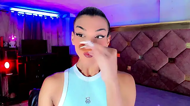 Snapshot of the-horus-girl chatting on September 30, 12:27 am the-horus-girl online show from September 30, 12:27 am