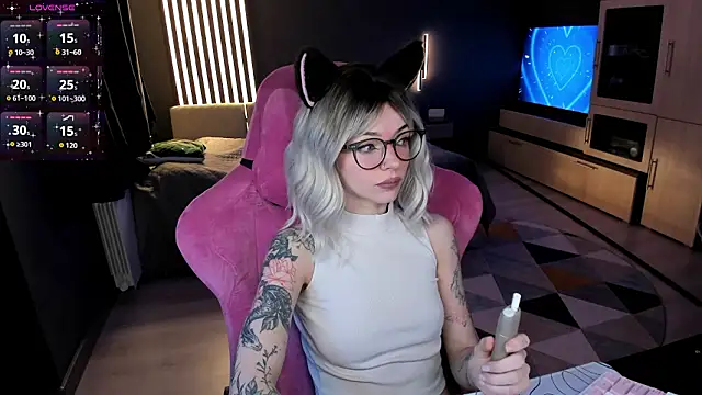 The love project online show from February 23, 10:09 pm