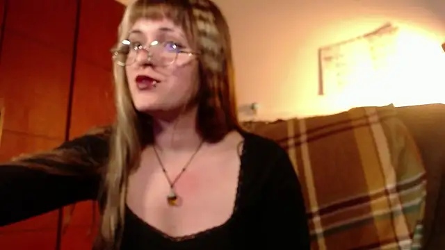NEXT DOOR GIRL  online show from October 11, 11:29 pm