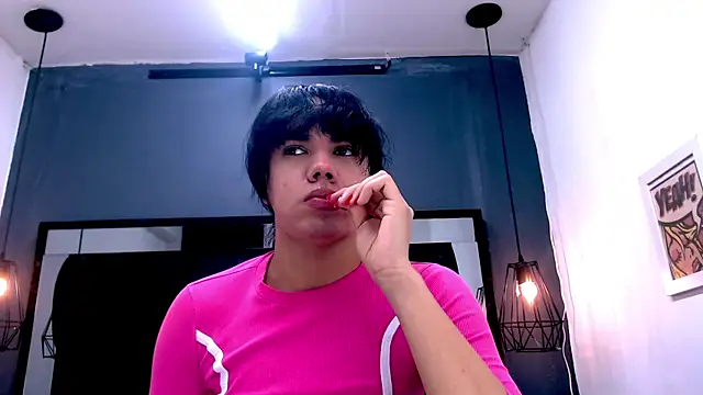 AndreaGil  online show from December 20, 2:21 pm