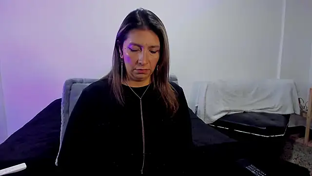 MichelleManson online show from October 14, 10:07 am