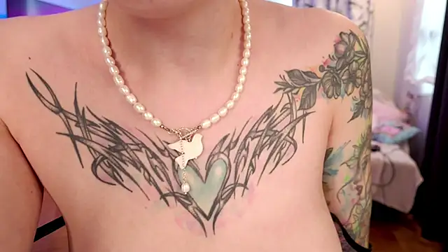 Anna Prince online show from April 11, 6:30 am