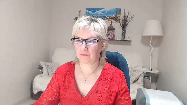 FleurMays online show from April 4, 5:28 am