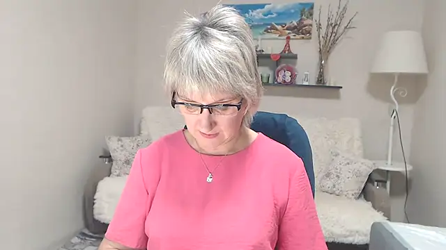 FleurMays online show from October 27, 9:27 am