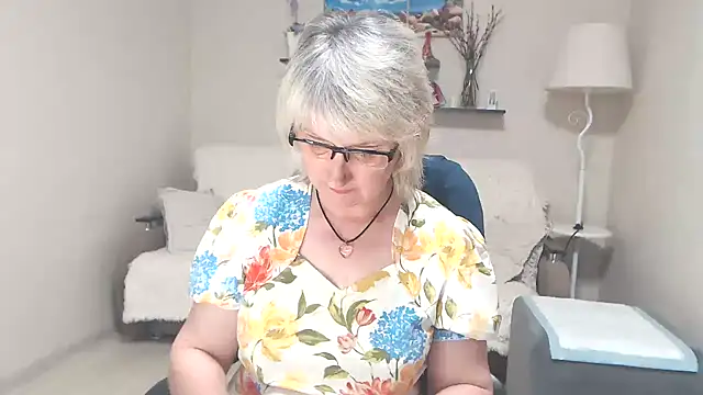 FleurMays online show from June 27, 12:22 pm