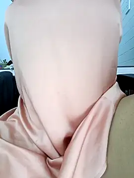 Leva laddy online show from April 6, 6:14 am