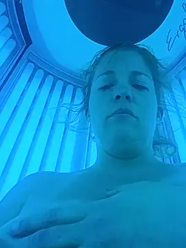 Eezyvibez87 online show from October 22, 6:18 am