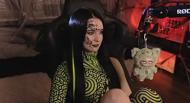 KiraLiLime online show from November 1, 1:10 am