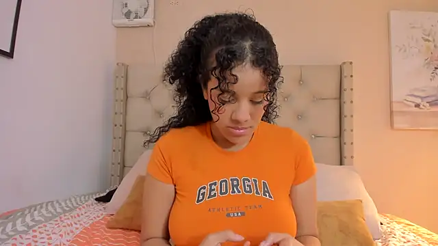 vanesasexyhot21 online show from April 15, 3:18 am