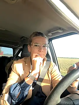 EmyLana online show from October 9, 7:56 am