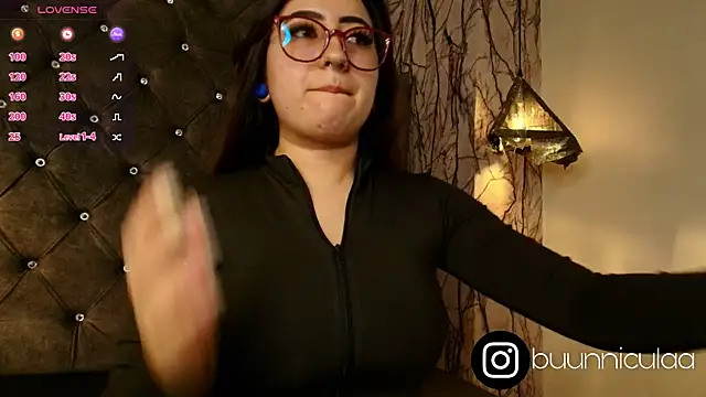 larissa01  online show from September 16, 2:30 am