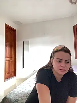 Im Amelia online show from March 1, 7:57 pm