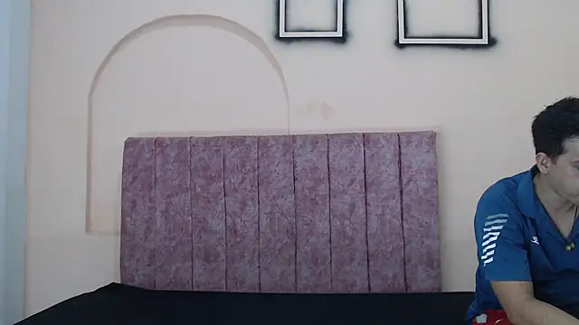 FerneyManti online show from April 16, 2:06 pm