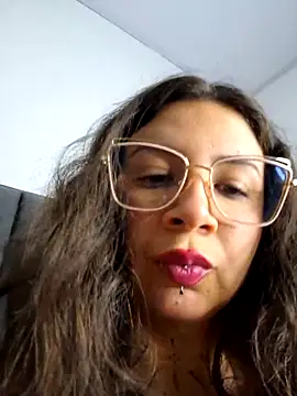 Aria Bennett21 online show from April 8, 3:52 am