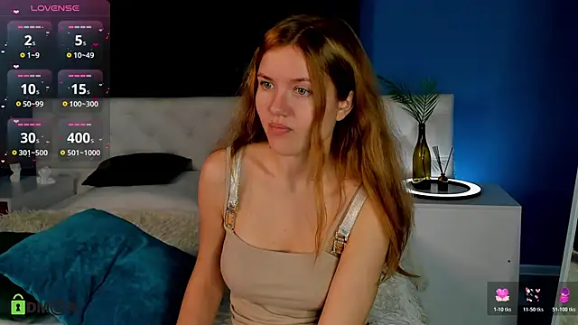 Eva  Lewis online show from November 21, 1:51 am