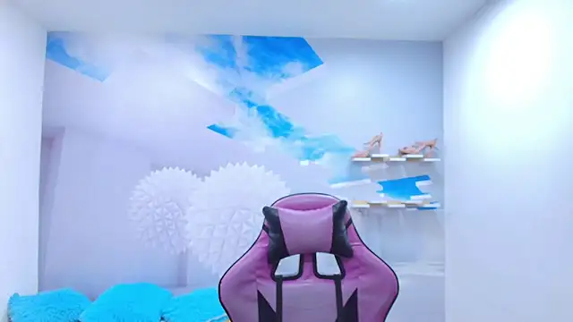 DEMI LEED online show from February 14, 12:40 pm