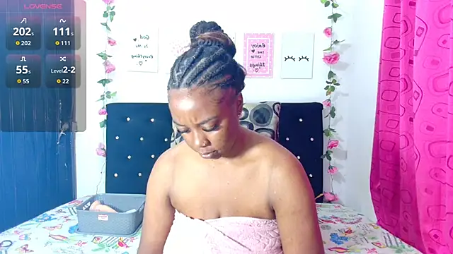 CiaraEbony online show from December 18, 11:20 pm