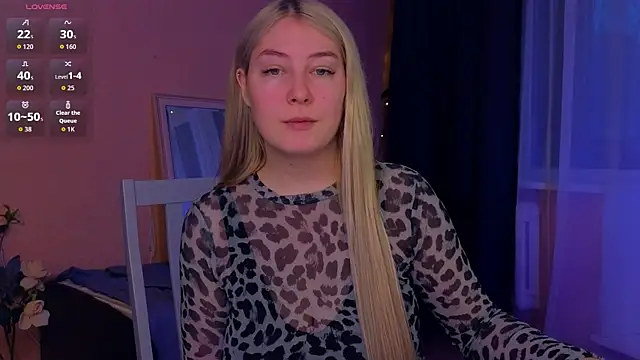 Catherine River online show from December 18, 11:15 am