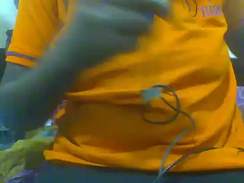 pretty vivy online show from February 5, 6:00 pm