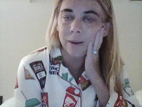 burrkitty online show from December 5, 4:12 am