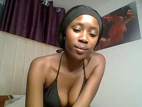 Bliss amber online show from February 12, 7:15 pm