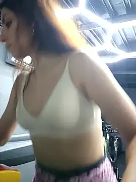 Izabella Bella online show from November 10, 5:30 pm