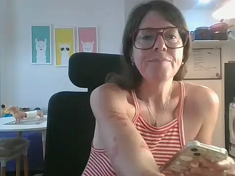 Calentandote online show from October 16, 1:58 pm