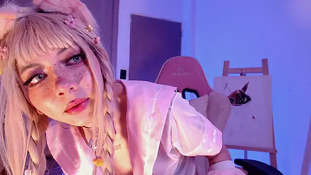 Snapshot of Alicedangerrr chatting on September 22, 1:37 am Alicedangerrr online show from September 22, 1:37 am