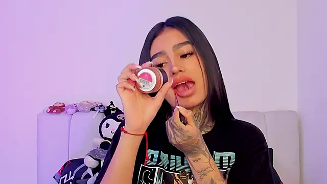 shadowcatt  online show from April 25, 11:46 pm