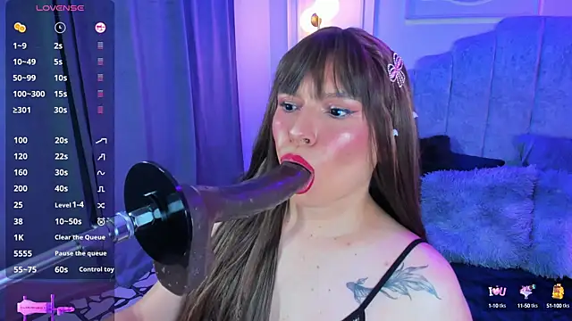 Vicky Campbell  online show from October 5, 7:02 am