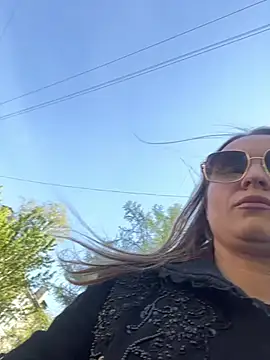 OlgaBuzzz online show from May 15, 8:28 am
